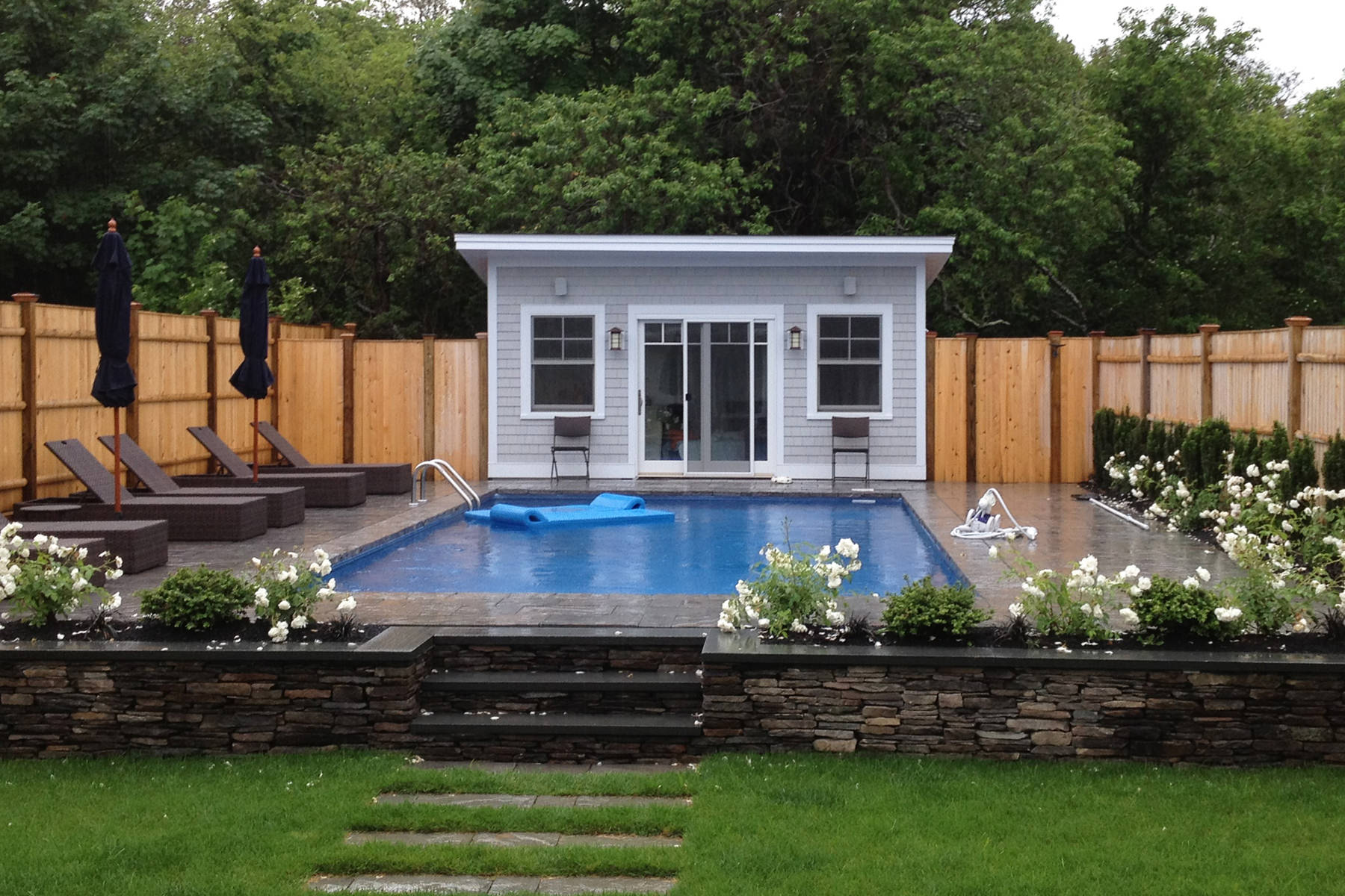 small house swimming pool