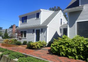 73 Franklin St #2